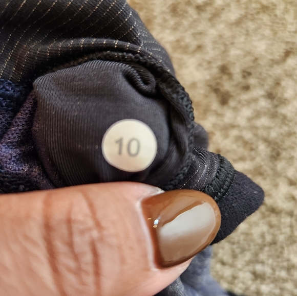 Lululemon Run For Gold Tank Top Navy Size 10 - Picture 4 of 6